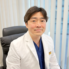 福岡院 院長 尾崎 秀